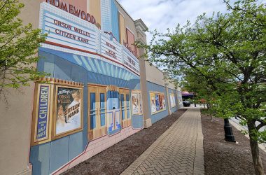 The Haas mural on the south side of Melody Mart is one of 15 in Homewood's collection. The Flossmoor Veterans Memorial group is sponsoring a walking tour of Haas murals on July 31. (Eric Crump/H-F Chronicle)