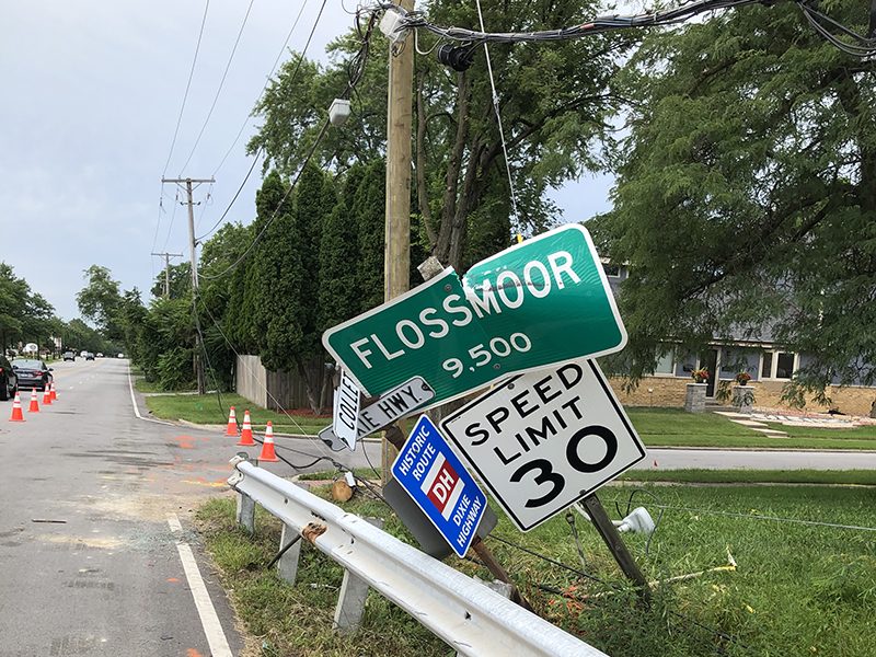 The sign at the border of Homewood and Flossmoor was heavily damaged. (Marilyn Thomas/H-F Chronicle)