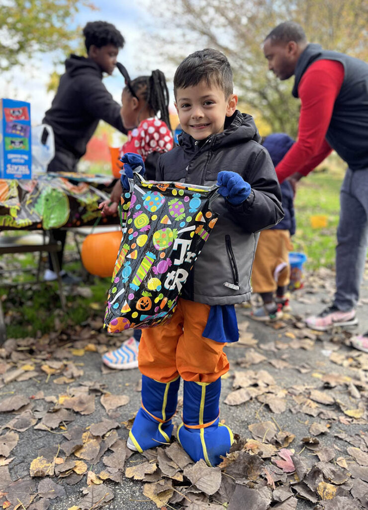 Nathan Garcia, 5, of Homewood is trick or treating with mom at Millennium Park. (Nuha Abdessalam/H-F Chronicle)