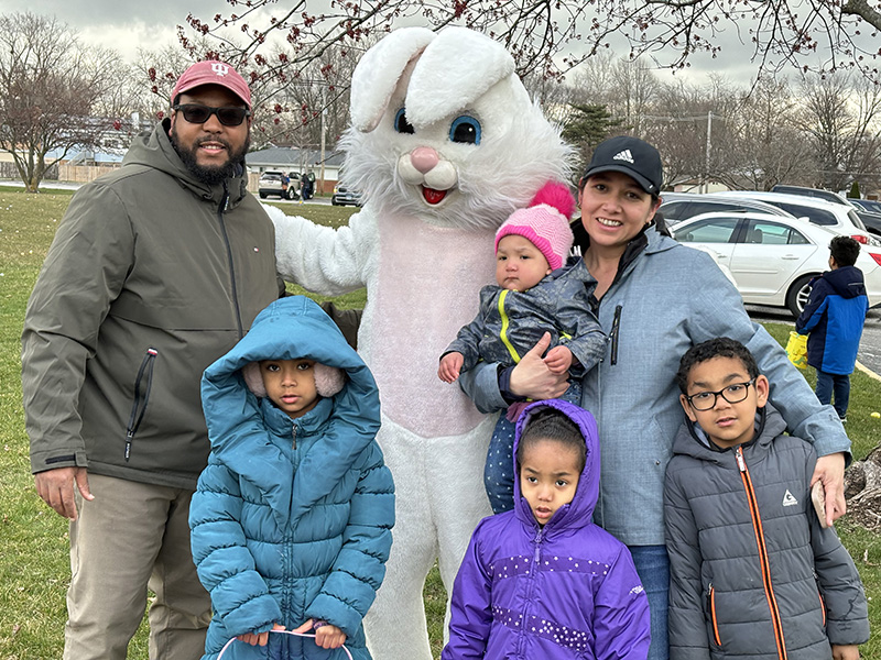 The McDaniel Family stopped for a photo with the Easter Bunny. (Marilyn Thomas/H-F Chronicle)