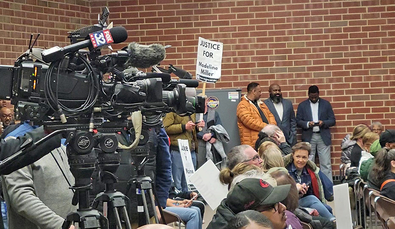The police chief controversy in Flossmoor attracts Chicago media organizations, including several television stations, to the March 18 board meeting. (Eric Crump/H-F Chronicle)