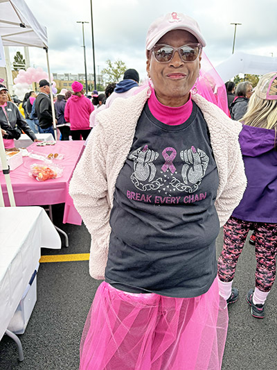 Jacqueline Moses' shirt says it all: Break Every Chain. (Marilyn Thomas/H-F Chronicle)