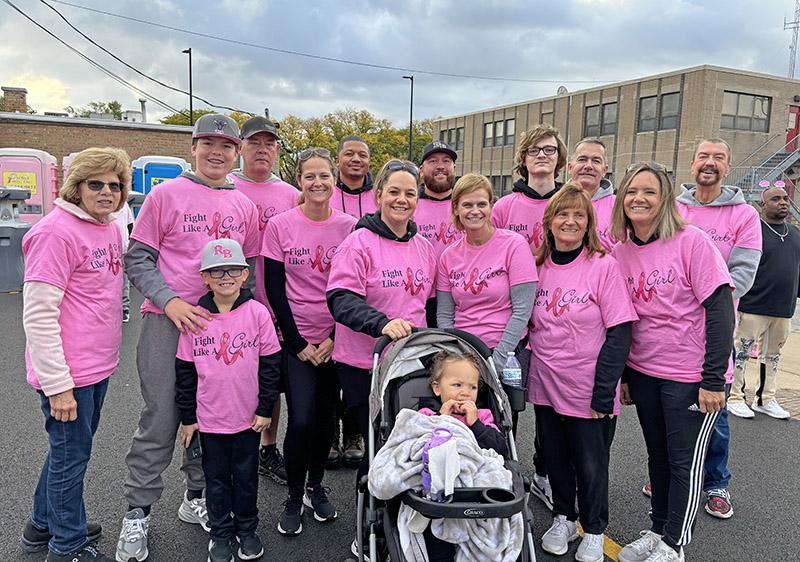 Jill Winters of Joliet, a recent cancer survivor, gathered her family to come walk on behalf of the Cancer Support Center. (Marilyn Thomas/H-F Chronicle)