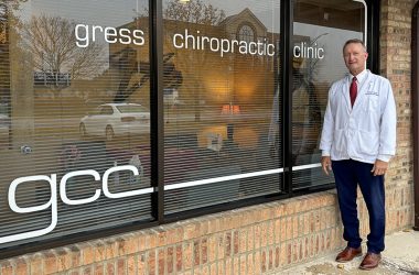 Dr. William Gress outside is office at 855 Maple Ave. in Homewood. He's been in practice at that location for 40 years. (Marilyn Thomas/H-F Chronicle)