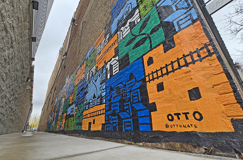 The new Homewood mural as it appears on Nov. 14, 2024. (Eric Crump/H-F Chronicle)