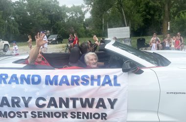 Homewood’s oldest resident, 110-year-old Mary Cantway, serves as grand marshal at Homewood’s 4th of July parade. (Nick Ulanowski / H-F Chronicle)