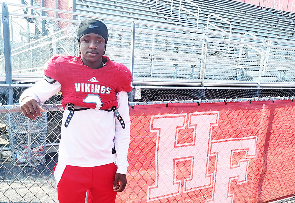 Myles Ellis aims to bounce back from an ankle injury suffered in the last game of last season. (David P. Funk/H-F Chronicle)