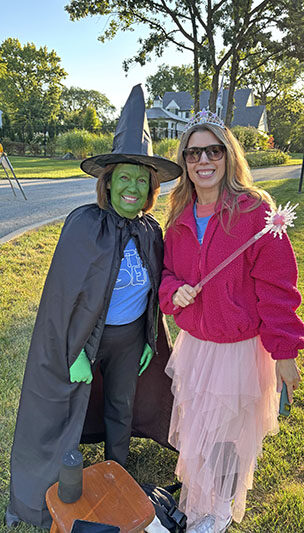 Monica Zachary, left, was Elphaba, and her daughter, Alainna Zachary, was Glenda, was the Broadway hit "Wicked." (Marilyn Thomas/H-F Chronicle)