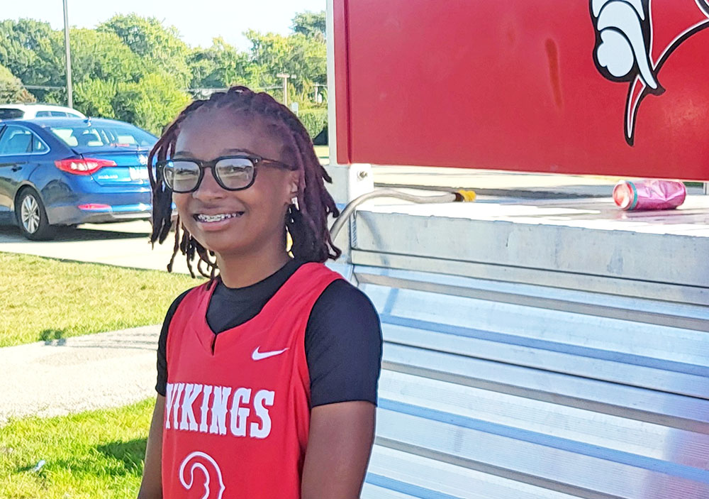 Kaila "Mouse" Green found her place in the first season of flag football at Homewood-Flossmoor. (David P. Funk/H-F Chronicle)