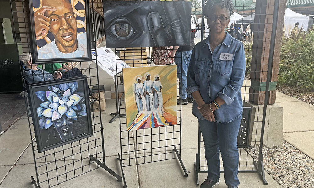 Acrylic painter Cheryl Osby at the Park Forest Art Fair. (Nick Ulanowski / H-F Chronicle)