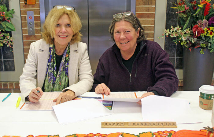 Suburban Access delivers 1,000 Thanksgiving meals amid rising need#10_web