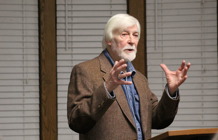 Vernon James Grubisich, who first identified the Horton Site as a Bloom High School freshman in the early 1960s, speaks about the excavation's history. (Nuha Abdessalam/H-F Chronicle)