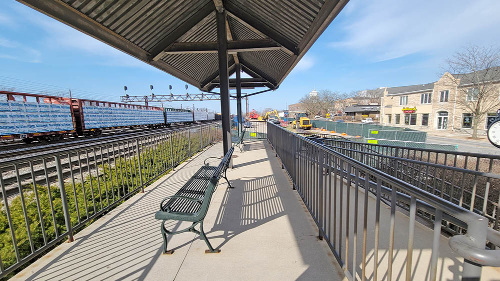 The railroad viewing platform near Harwood Avenue and Kroner Lane will receive some maintenance after Homewood trustees approved a budget amendment on Dec. 9. (Chronicle file photo)