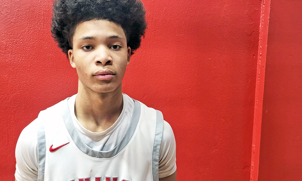 Jeff Cade II stepped up for a shorthanded Homewood-Flossmoor squad against conference rival Lincoln-Way East Jan. 9. (David P. Funk/H-F Chronicle)