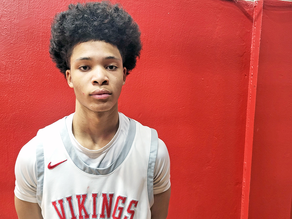 Jeff Cade II stepped up for a shorthanded Homewood-Flossmoor squad against conference rival Lincoln-Way East Jan. 9. (David P. Funk/H-F Chronicle)