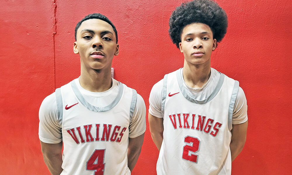Darrius Hawkins Jr. (left) and Jeff Cade helped Homewood-Flossmoor pull away from Lincoln-Way Central in the fourth quarter on Feb. 3. (David P. Funk/H-F Chronicle)