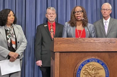 Matteson Village President Sheila Chalmers-Currin speaks alongside leaders of the Illinois Municipal League at a news conference in Springfield on March 4, 2026. (Capitol News Illinois photo by Ben Szalinski)