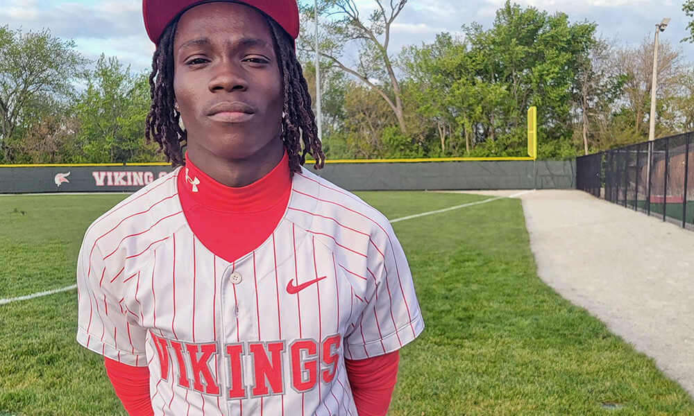 Catcher Kamari Dawkins drove in the game-winning run in Homewood-Flossmoor's 8-7 win over Lincoln-Way Central. (David P. Funk/H-F Chronicle)