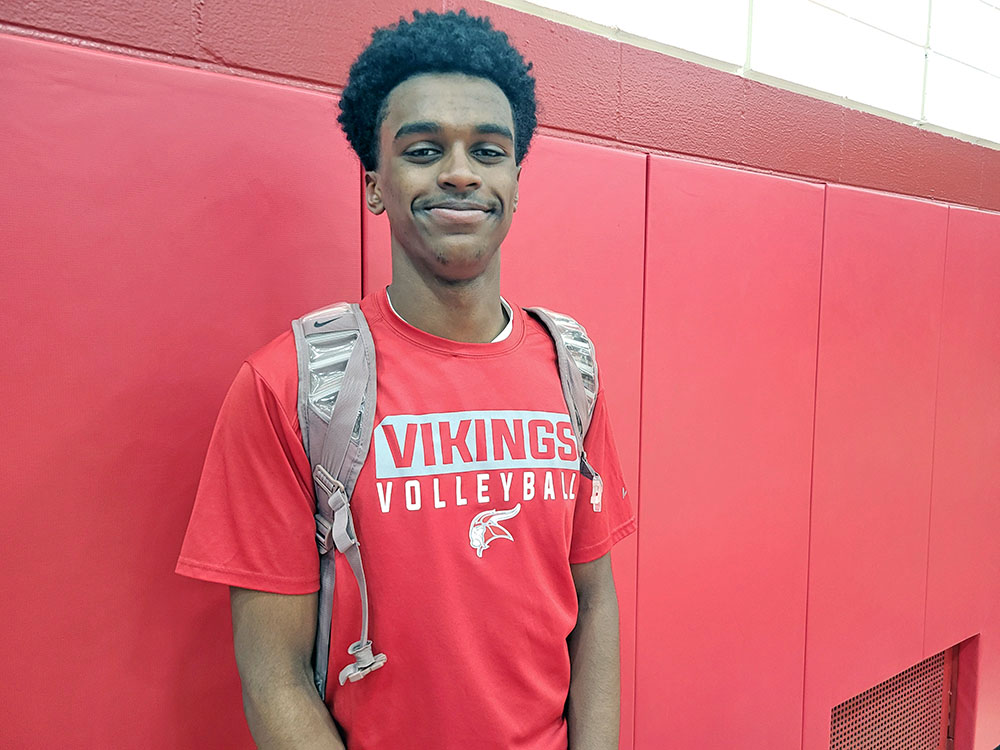 Surendran Heyward did a little bit of everything in Homewood-Flossmoor's SouthWest Suburban Conference win over Stagg. (David P. Funk/H-F Chronicle)