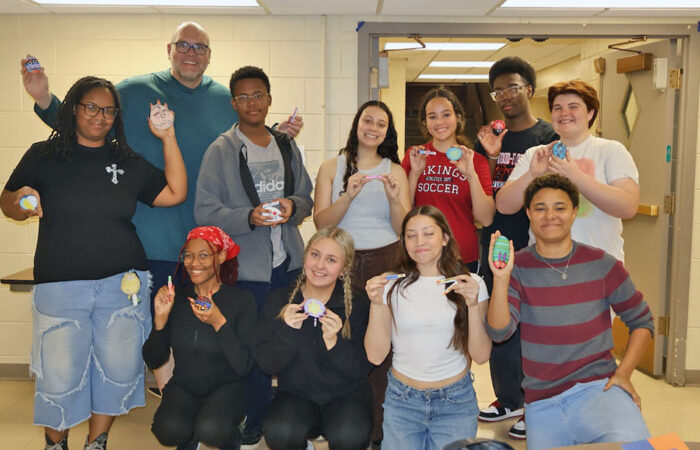 Pebbles and Pins#2_web Students in Homewood-Flossmoor High School’s Design Thinking and Collaborative Arts class display painted rocks and clothespins during “The H-F Pebbles & Pins Project,” a community initiative focused on spreading encouragement throughout Homewood and Flossmoor. (Nuha Abdessalam/H-F Chronicle)