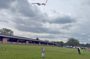 A youngster gets a kite airborne during the STEAM lesson at Serena Hills School on May 7. (Provided photo)