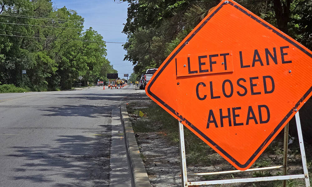 Lane closures in place Wednesday, June 3, as crews conduct preliminary work for the Dixie Highway viaduct project. (Eric Crump/H-F Chronicle)