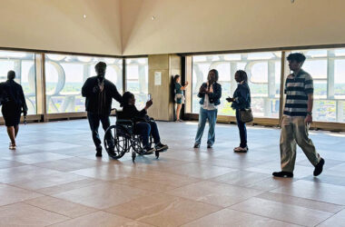 The Nelson Mandela Sky Room provides stunning views of Chicago’s South and West Sides where First Lady Michelle Obama grew up and where President Barack Obama began his political career. Entrance to the Sky Room is enhanced with multiple art installations, and it is free, open to the public, and available for weddings and special events. (Karen Torme Olson/H-F Chronicle)