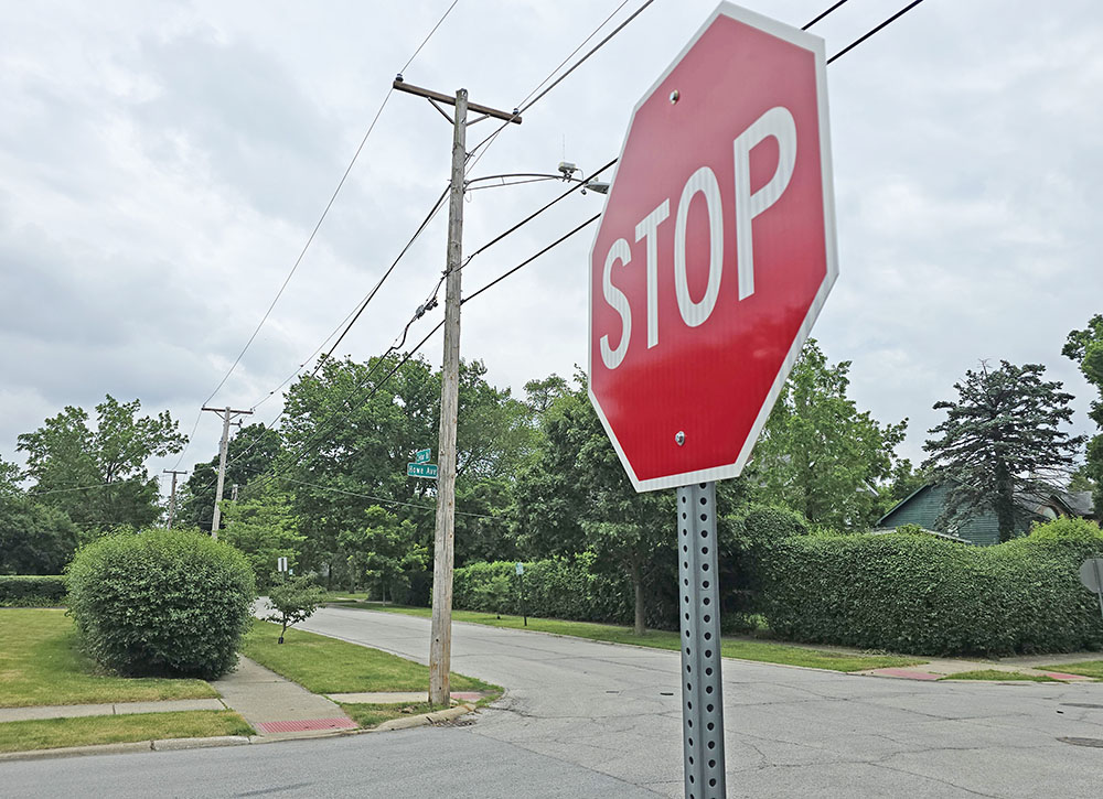 One of two new stop signs added at Cedar Road and Howe Avenue by Homewood staff to replace yield signs at the request of residents concerned about cut-through traffic during the Dixie Highway viaduct drainage improvement project this summer. (Eric Crump/H-F Chronicle)