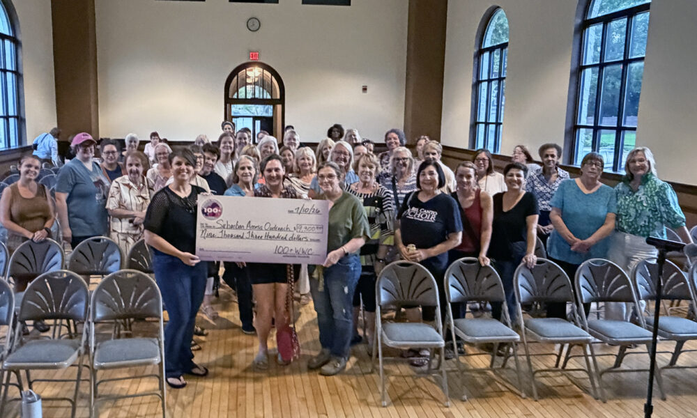 Members of 100+ Women Who Care South Suburbs gather after wrapping up their first four meetings. The group has helped fund local nonprofits serving communities across the South Suburbs. (NUha Abdessalam/H-F Chronicle)