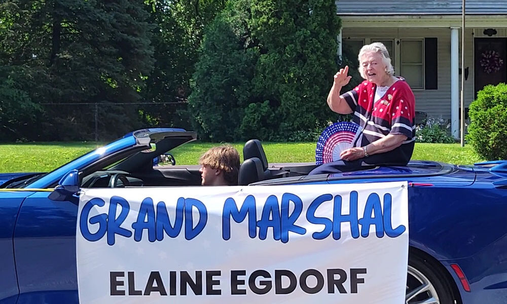 Homewood Historical Society founder and board member Elaine Egdorf serves as grand marshal of the village's 4th of July parade. (Eric Crump/H-F Chronicle)
